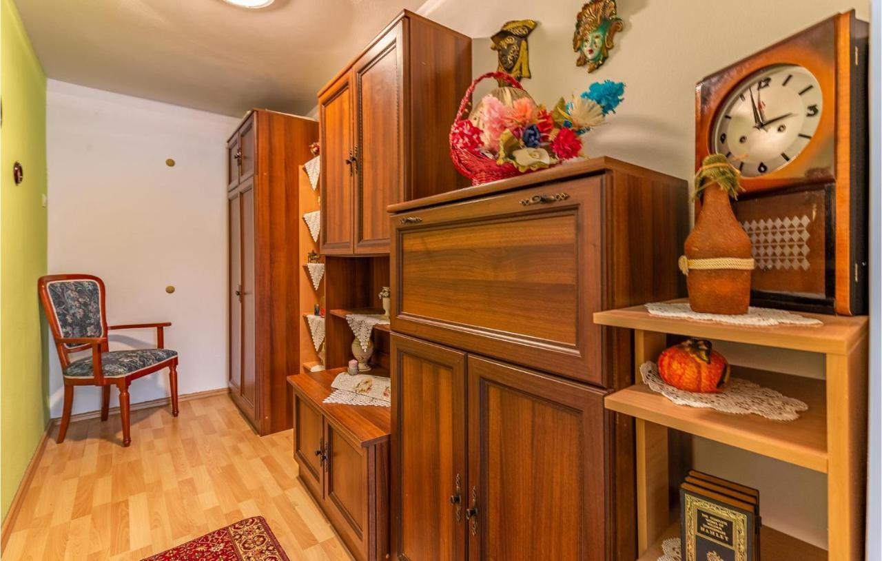 Nice Apartment In Premantura With Wifi 外观 照片
